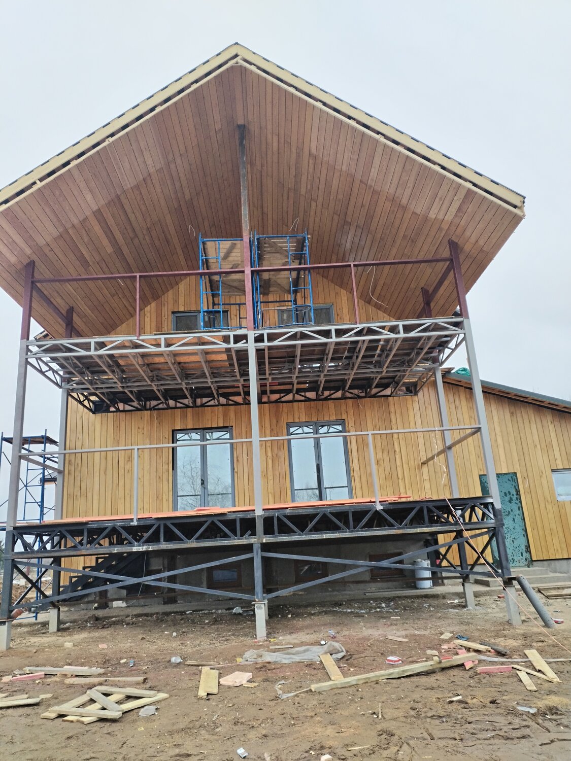 каркасный дом на винтовых сваях, каркасный дом, дом на винтовых сваях, строительство каркасных домов, дом каркас