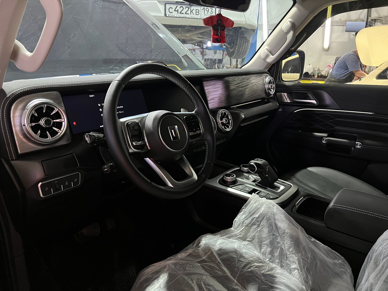 tank 300 внедорожник салон, автомобиль, внедорожник, авто, Jeep Grand Cherokee SRT8 II (WK2)