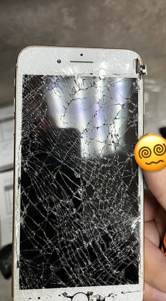 разбитый белый айфон 5, сломанный экран телефона, разбитый айфон 5, разбитый экран, разбитый