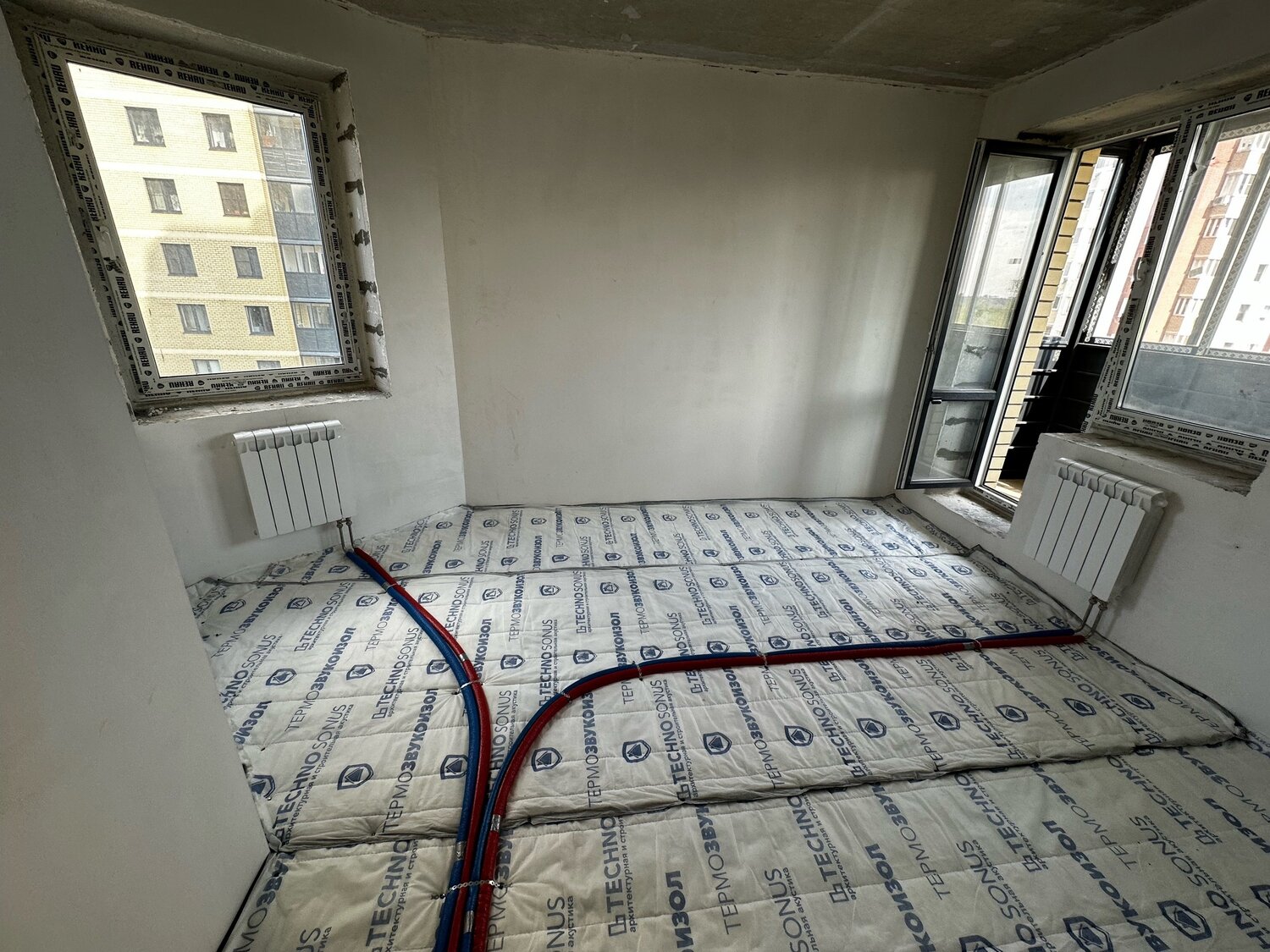 монтаж теплого пола, отопление, отопление по полу, монтаж отопления, автономное отопление в квартире