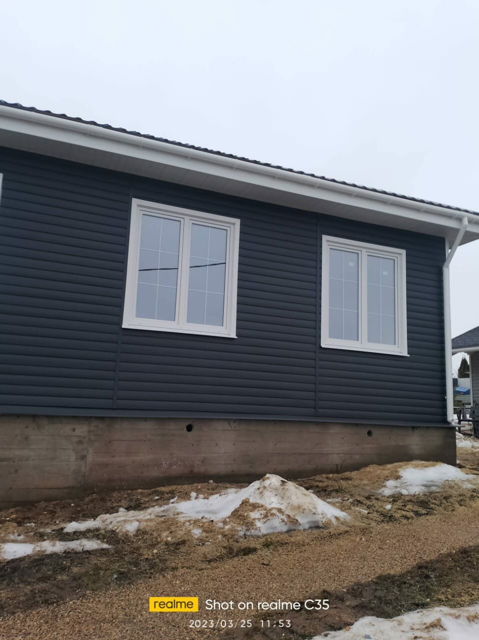 Обшить дом сайдингом с утеплителем