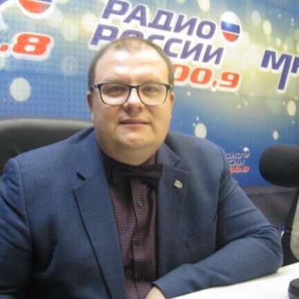 Олег Карнаухов