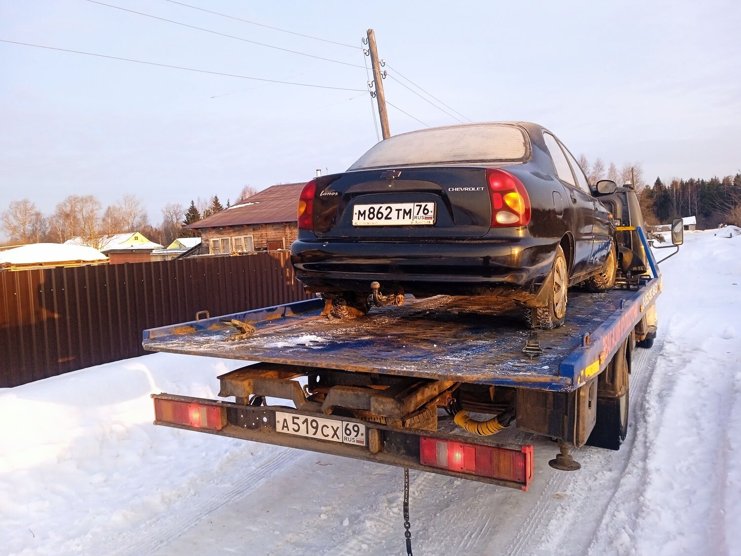 эвакуатор mitsubishi lancer, эвакуатор, эвакуатор hyundai, автовоз с лебедкой, акцент тагаз на эвакуаторе