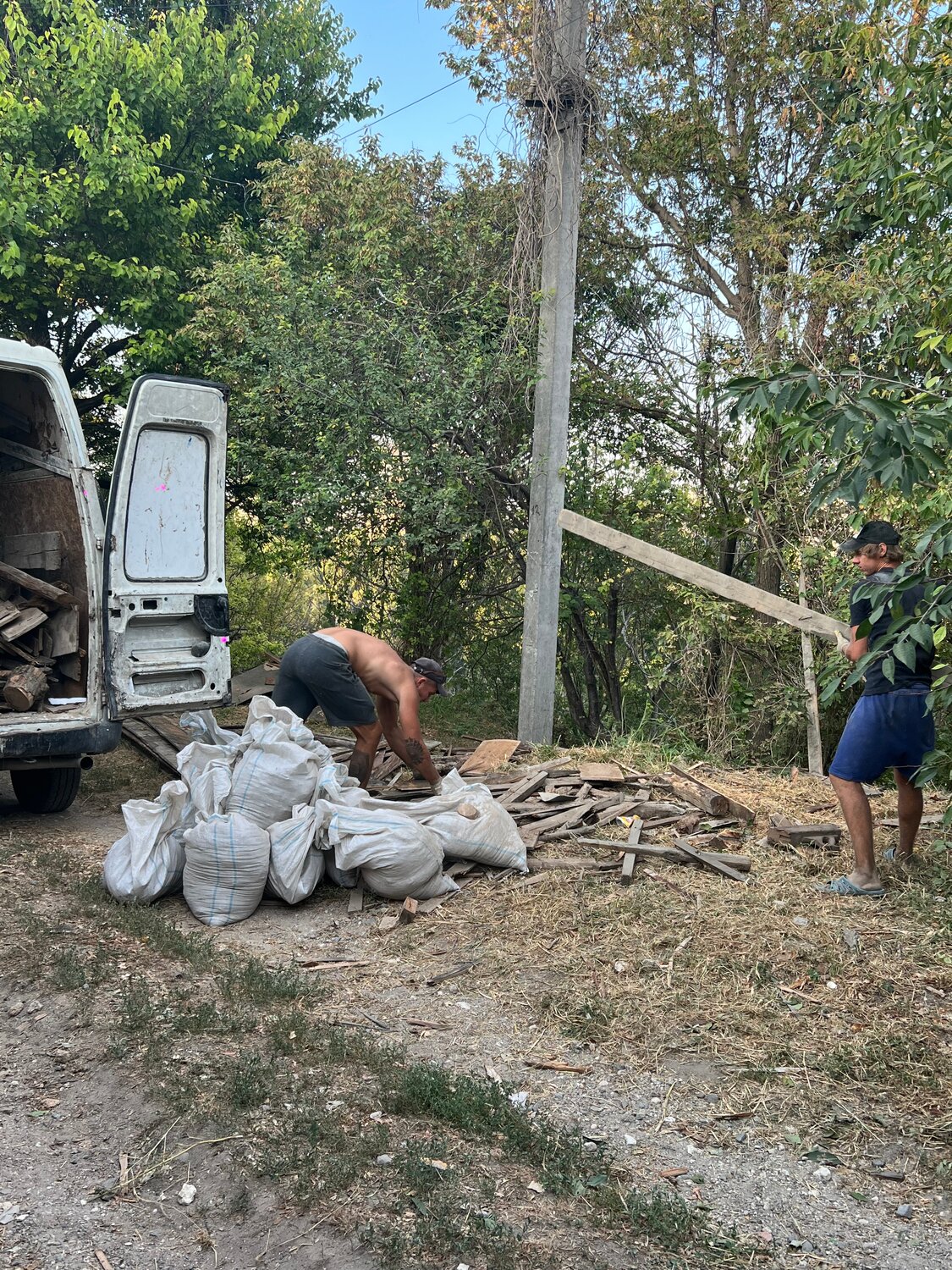 крымском лесу, дтп, в селе, авария с автобусом, ландшафтный дизайн