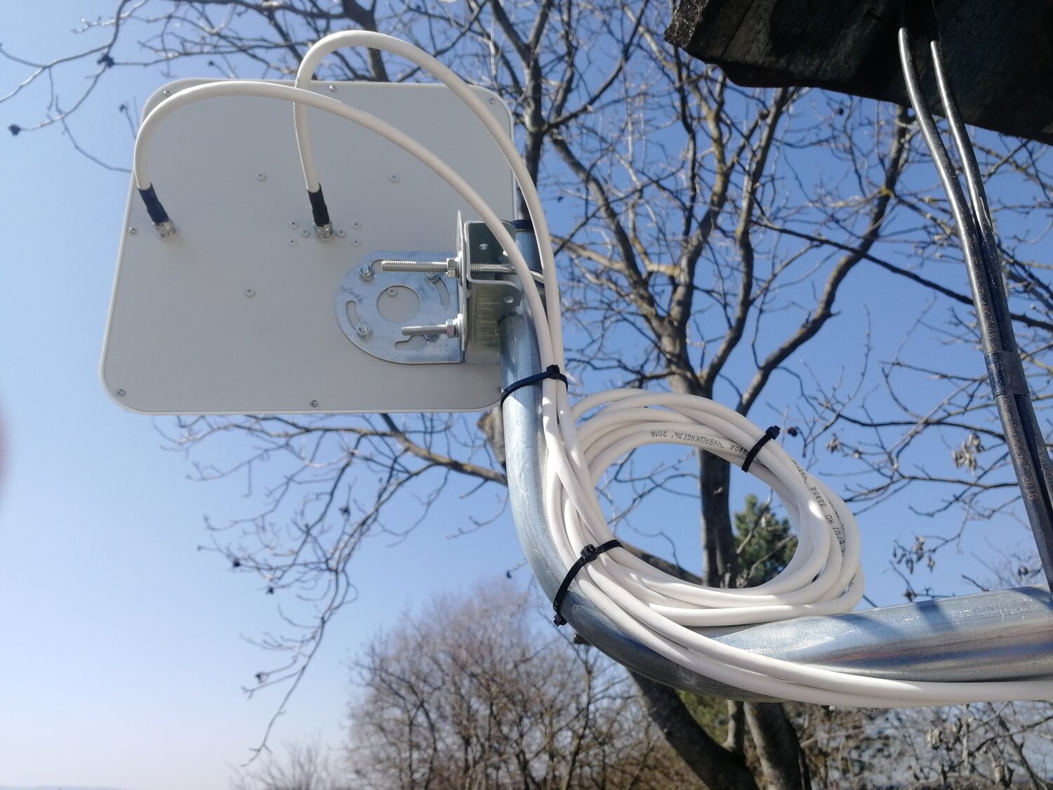 панельная антенна, антенна, 4 g антенна, антенна для модема, спутниковая антенна