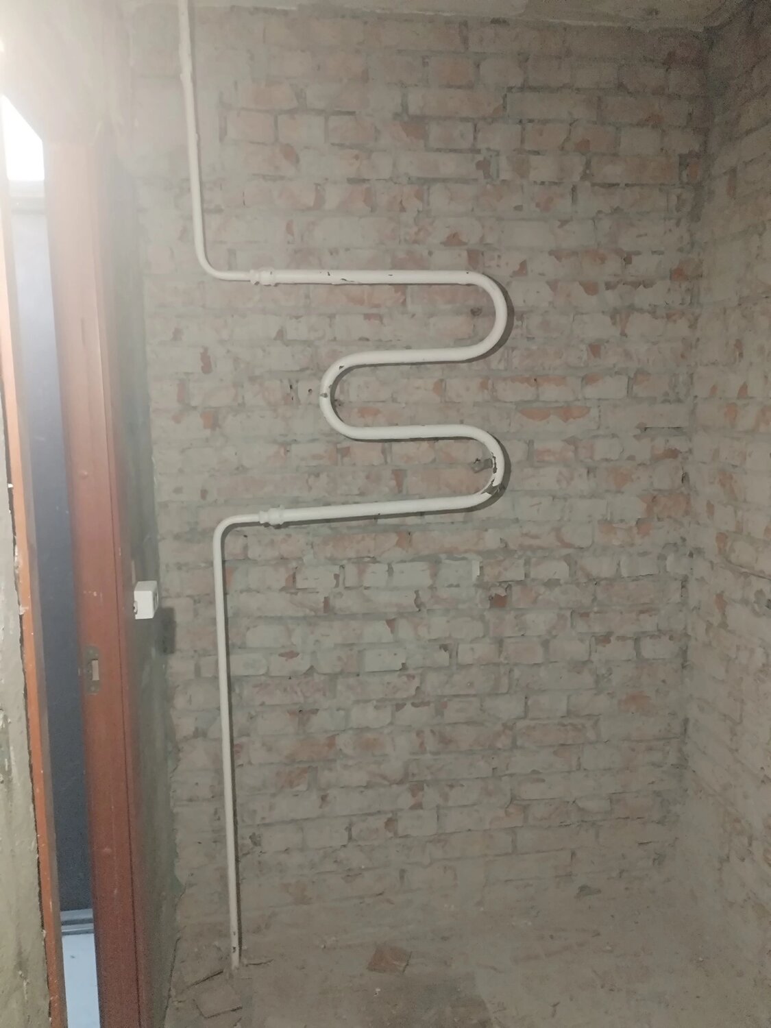 полотенцесушитель в хрущевке, водоснабжение, газовая труба в квартире, монтаж полотенцесушителя, подключение полотенцесушителя