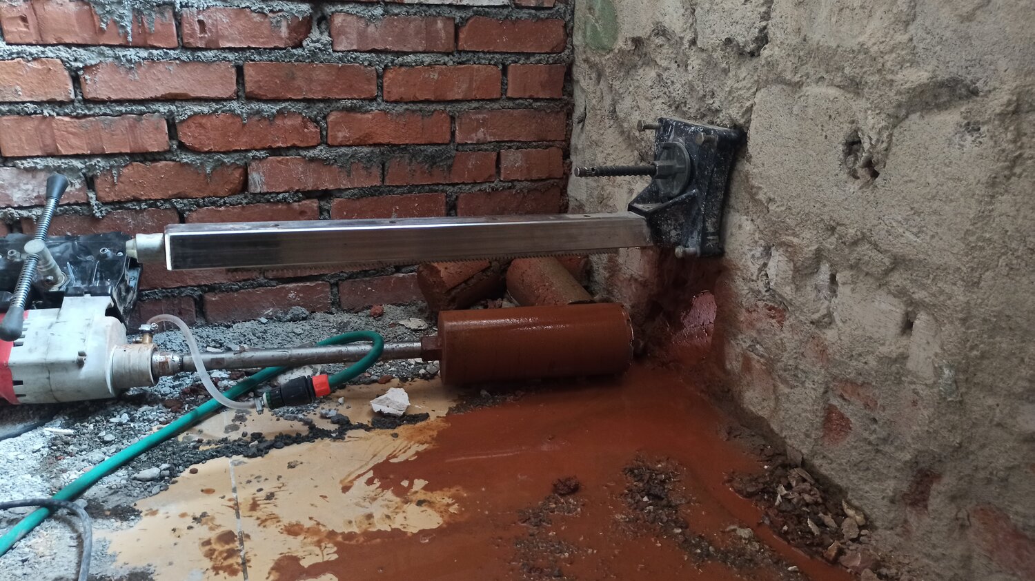 алмазное сверление, алмазное бурение, алмазное бурение бетона, алмазное бурение отверстий, алмазное сверление отверстий