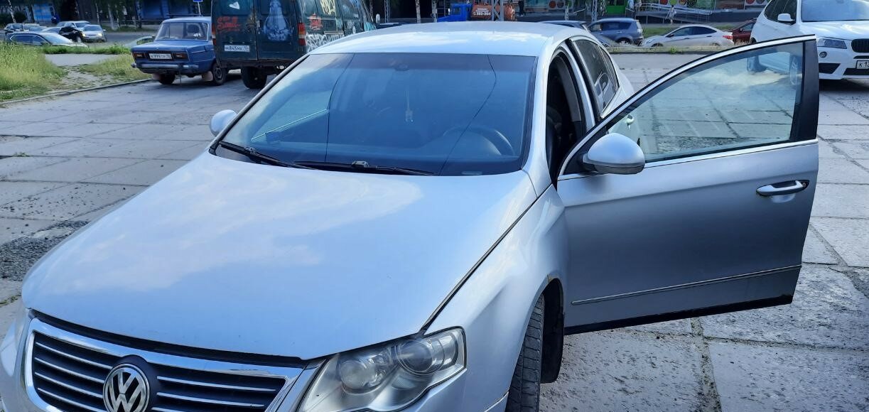 volkswagen passat, фольксваген пассат седан, серебристый фольксваген, фольксваген пассат 2005, пассат седан