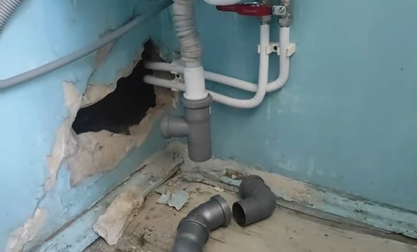 канализация, канализационный стояк, канализация в ванной, стояки водоснабжения, канализация в квартире