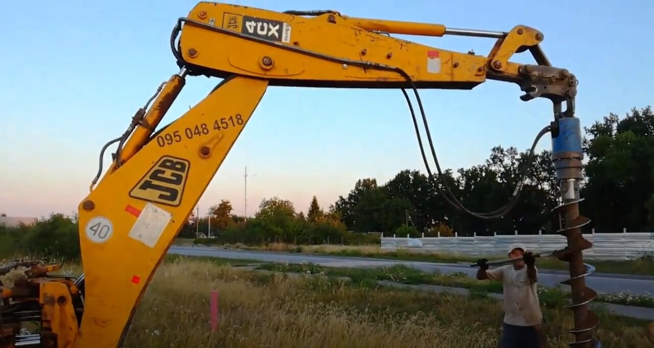 гидромолот на базе экскаватора, 3 cx jcb, гидромолот для экскаватора, гидробур на экскаватор, мини экскаватор