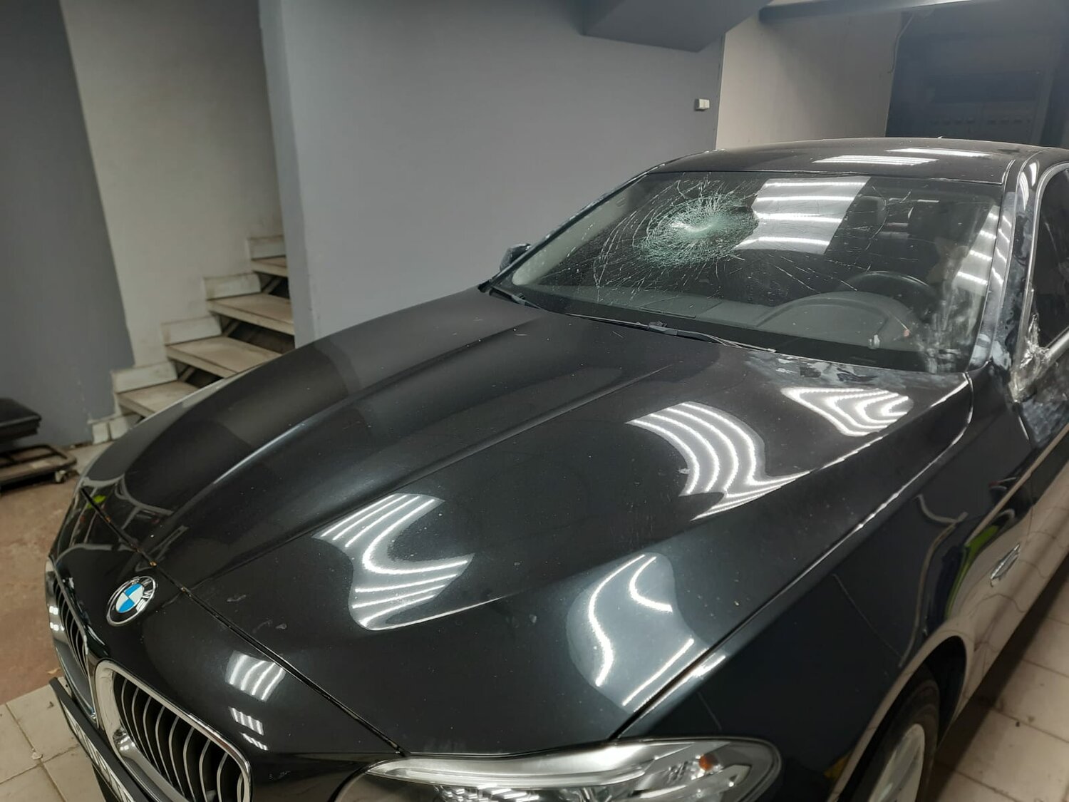 bmw 5, черная бмв, седан бмв, машина bmw, автомобиль бмв