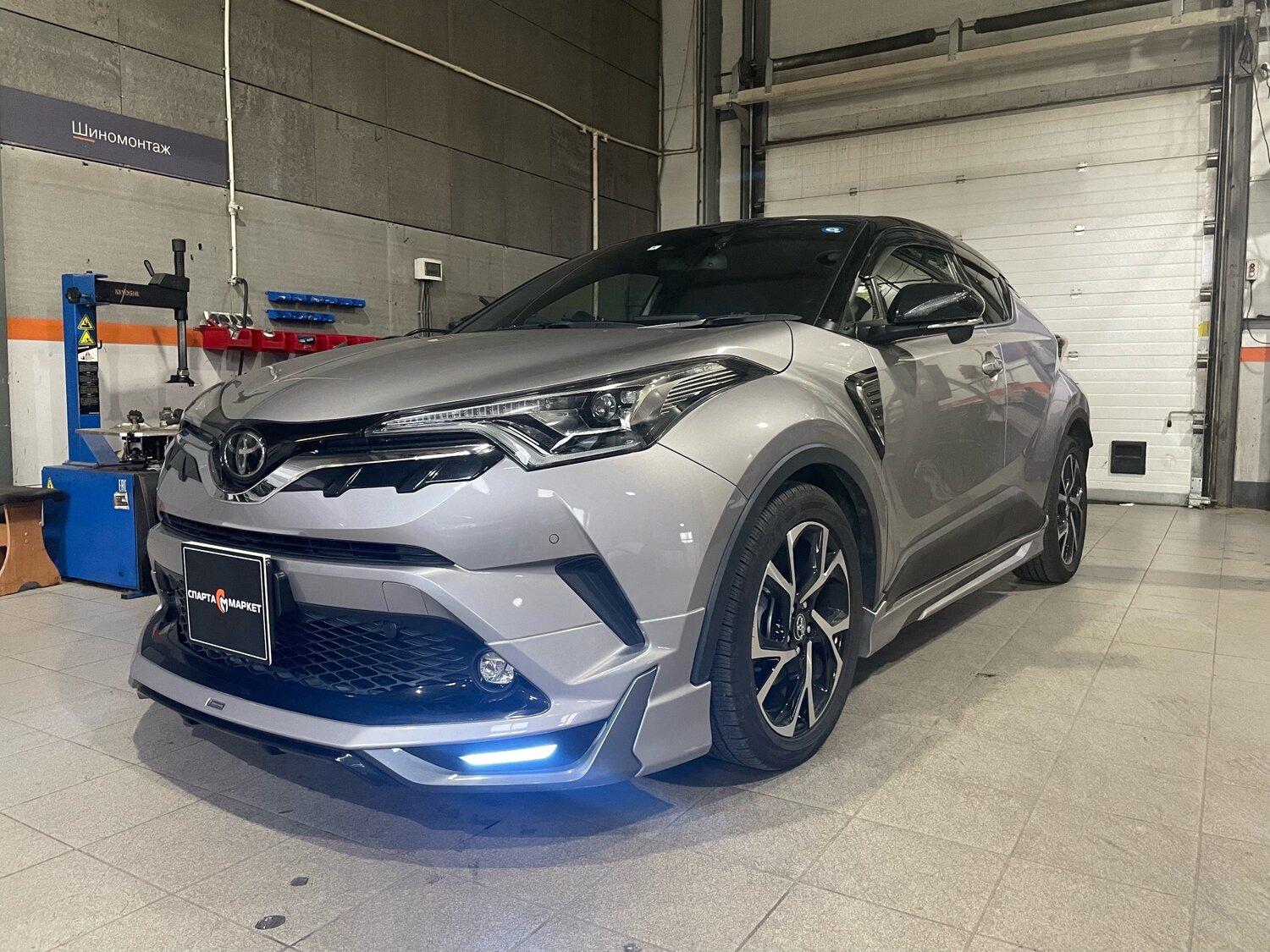 toyota c hr, toyota c hr 2017, toyota, тойота c hr 2018, Mazda 6 III