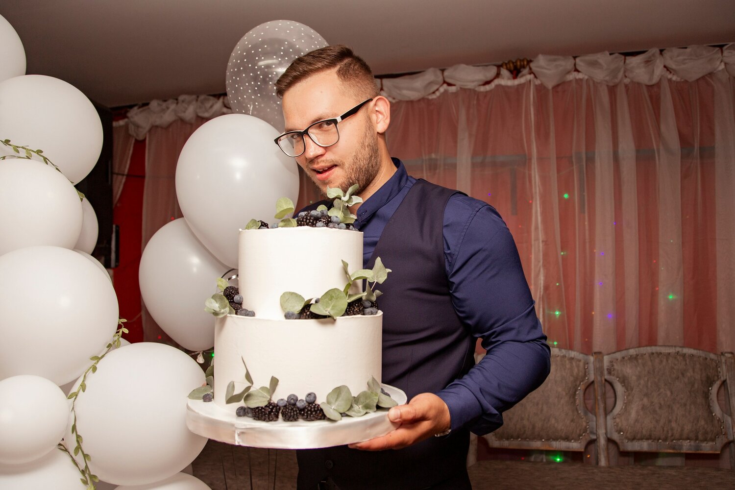 ведущий на свадьбу, мужчина, ведущий александр, свадебный ведущий, ведущий