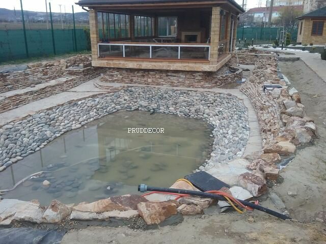 пруд на участке, пруд на даче, пруд, садовый пруд, водоем на участке