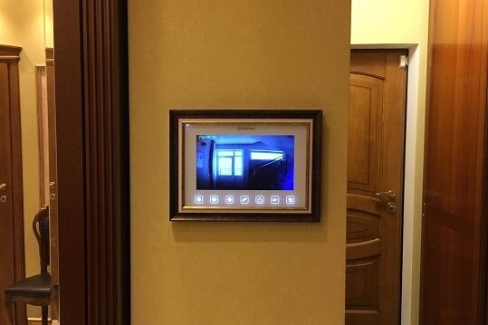 домофон в квартире, домофон старый, домофоны, монитор домофона, квартира