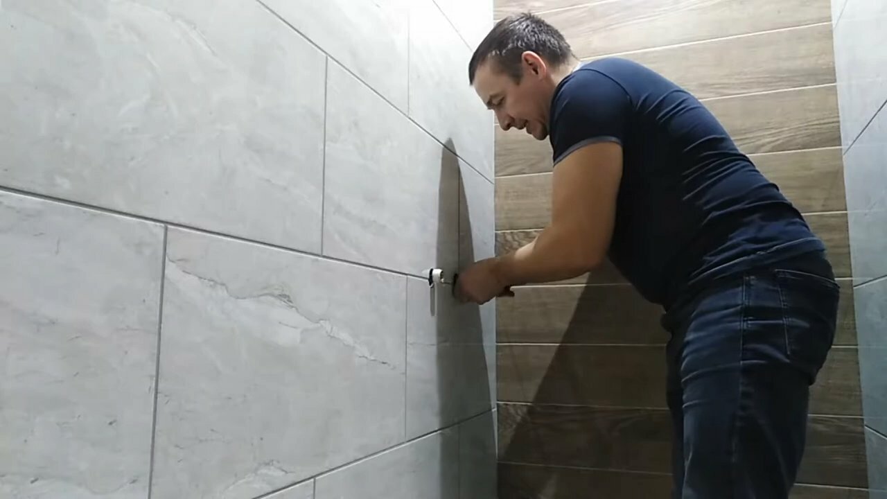 монтаж плитки, укладка плитки, укладка керамической плитки, кафель, швы плитки
