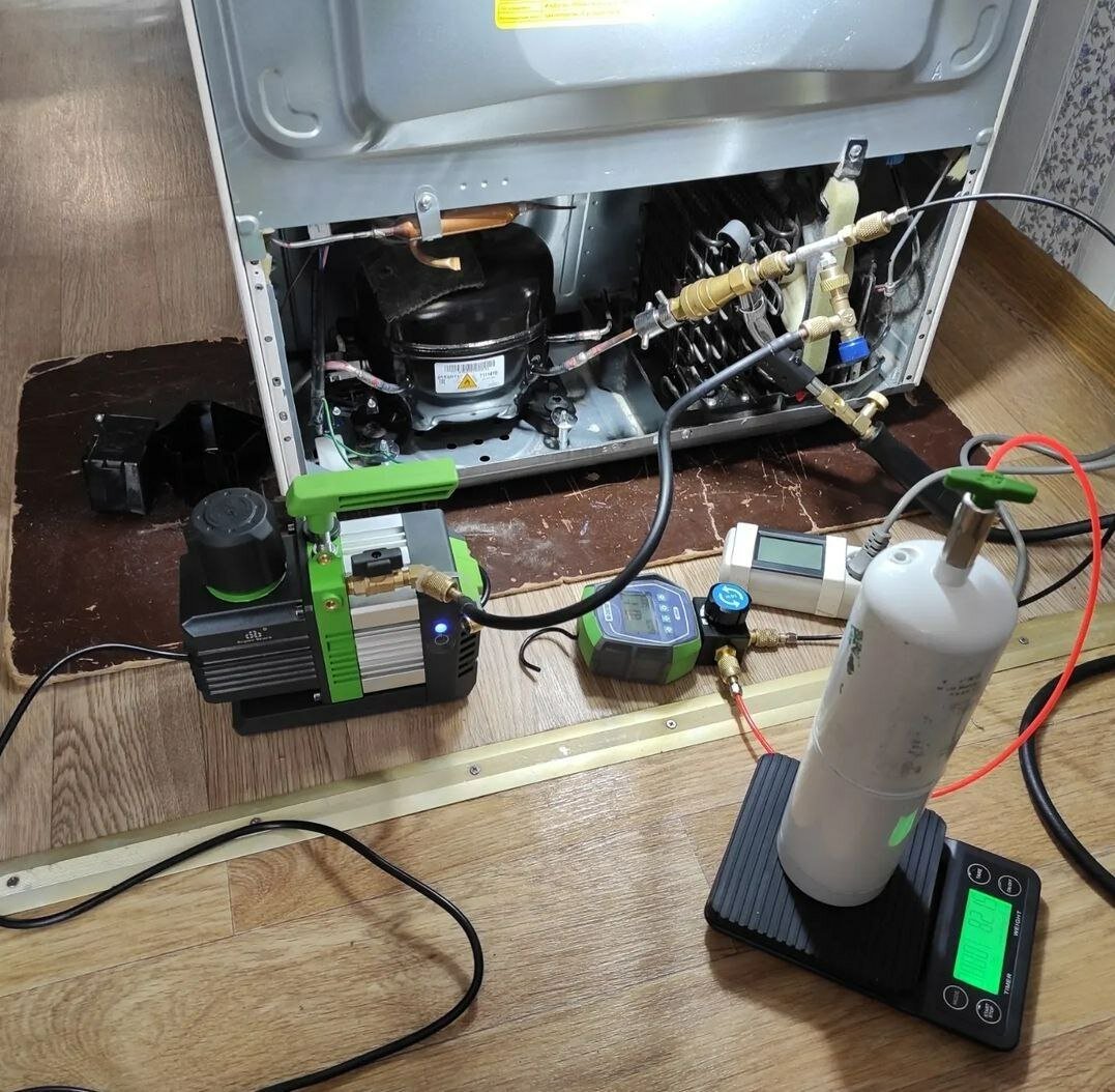 Особенности ремонта старых холодильников быстро