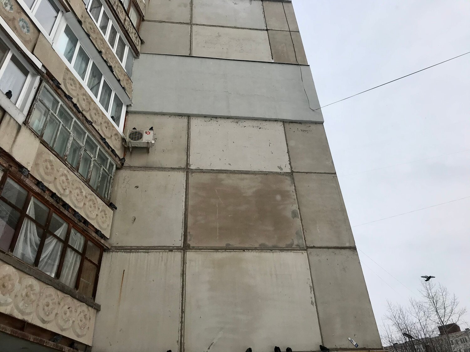 фасад панельного дома, торец дома, улица, жилой дом, дом