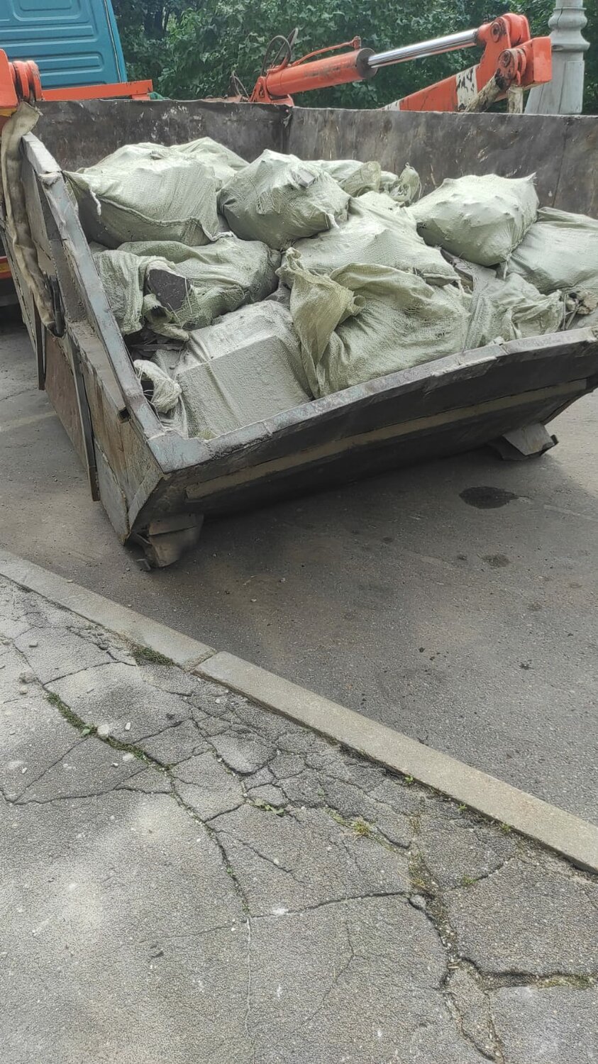 Вывоз мусора в Москве и Московской области: 120 водителей мусоровоза со ...