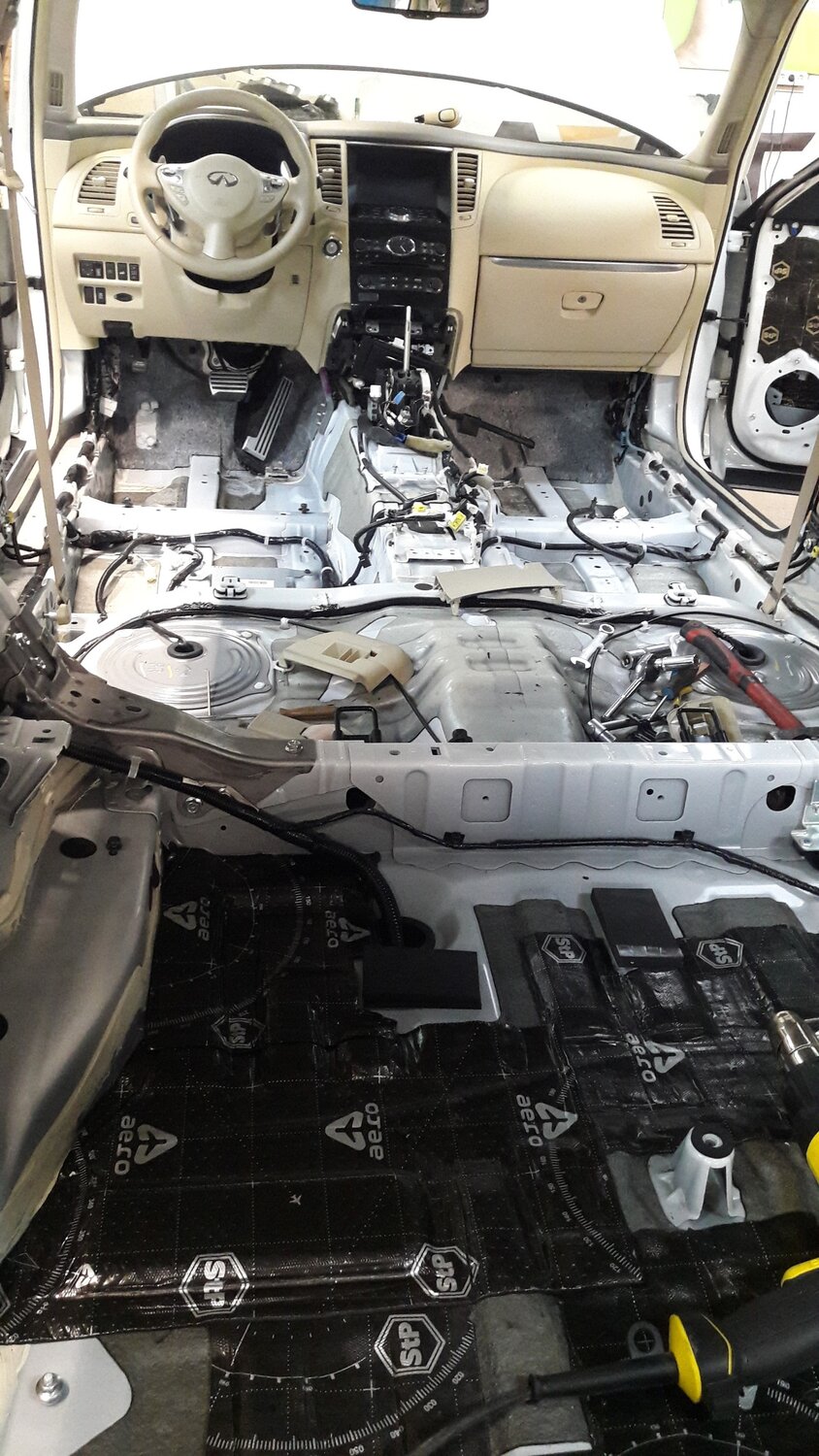 шумоизоляция nissan x-trail 31, шумоизоляция пола автомобиля, шумоизоляция nissan x-trail t31, шумоизоляция пола сузуки гранд витара, шумоизоляция пола аутлендер xl
