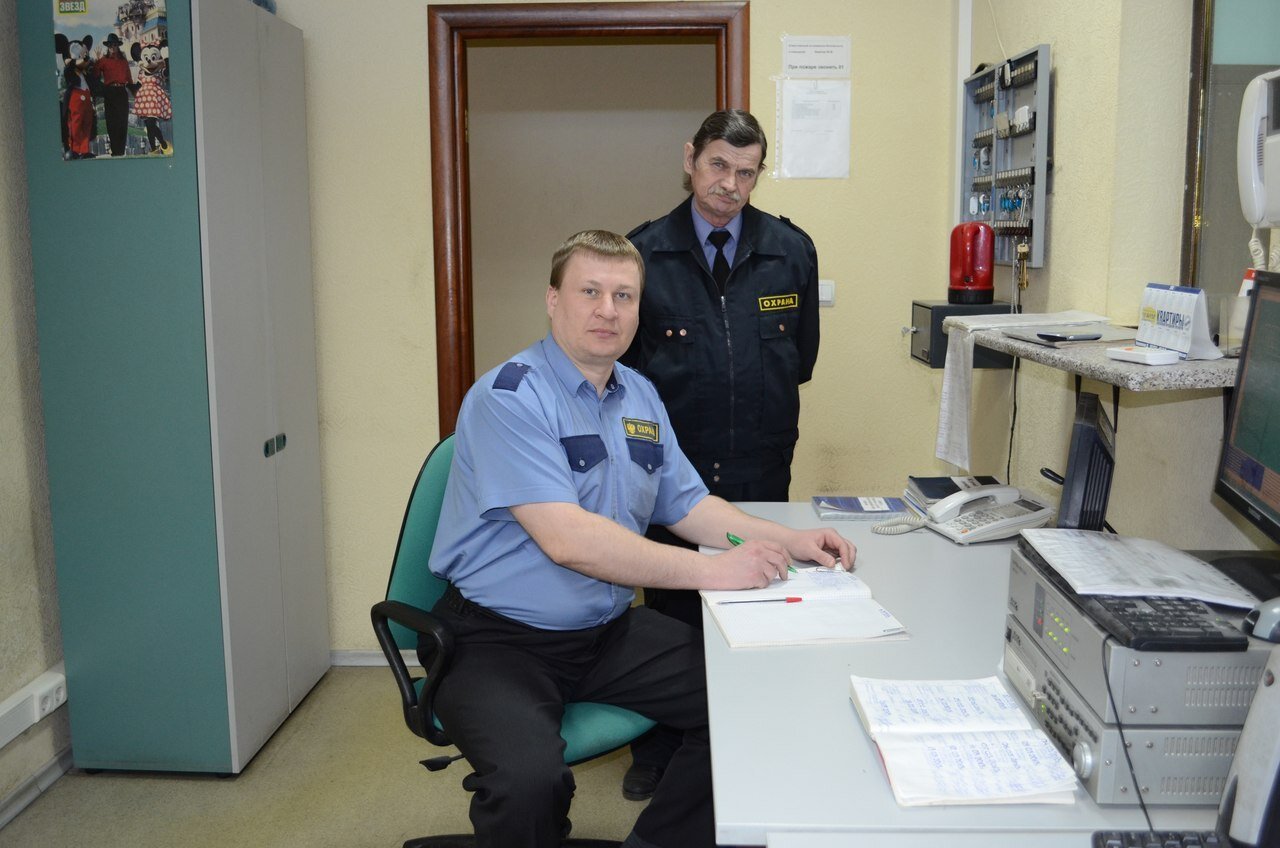охранник, охрана объектов, служба охраны, работа охранником, оперативный дежурный