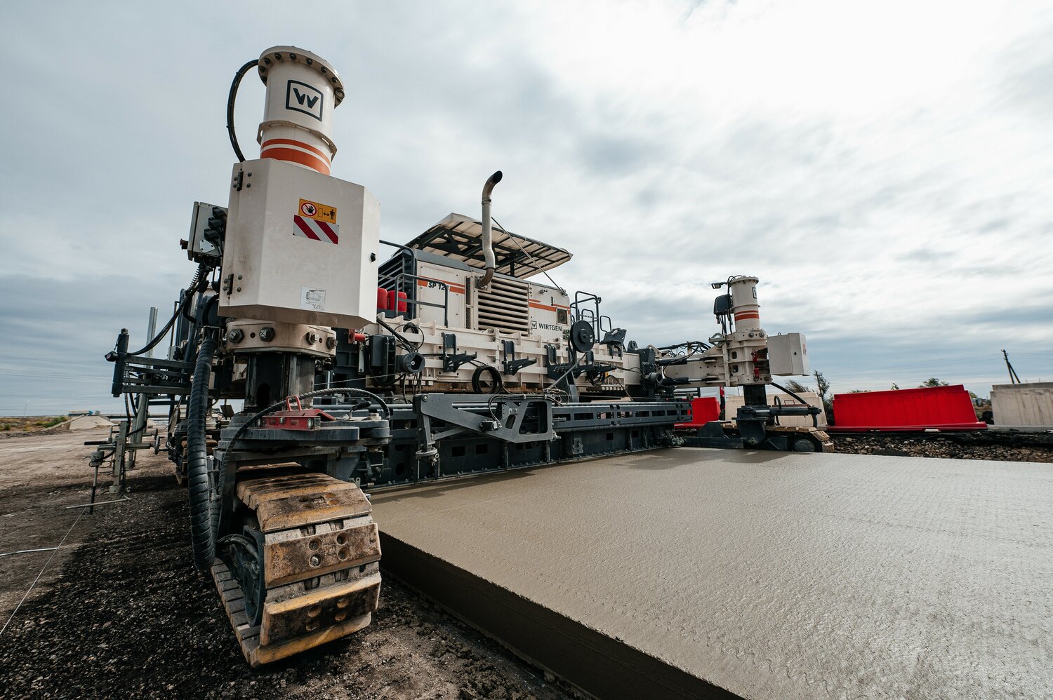 бетоноукладчик wirtgen sp 64, бетоноукладчик terex sf 2204b, бетоноукладчик, wirtgen, бетоноукладчик wirtgen