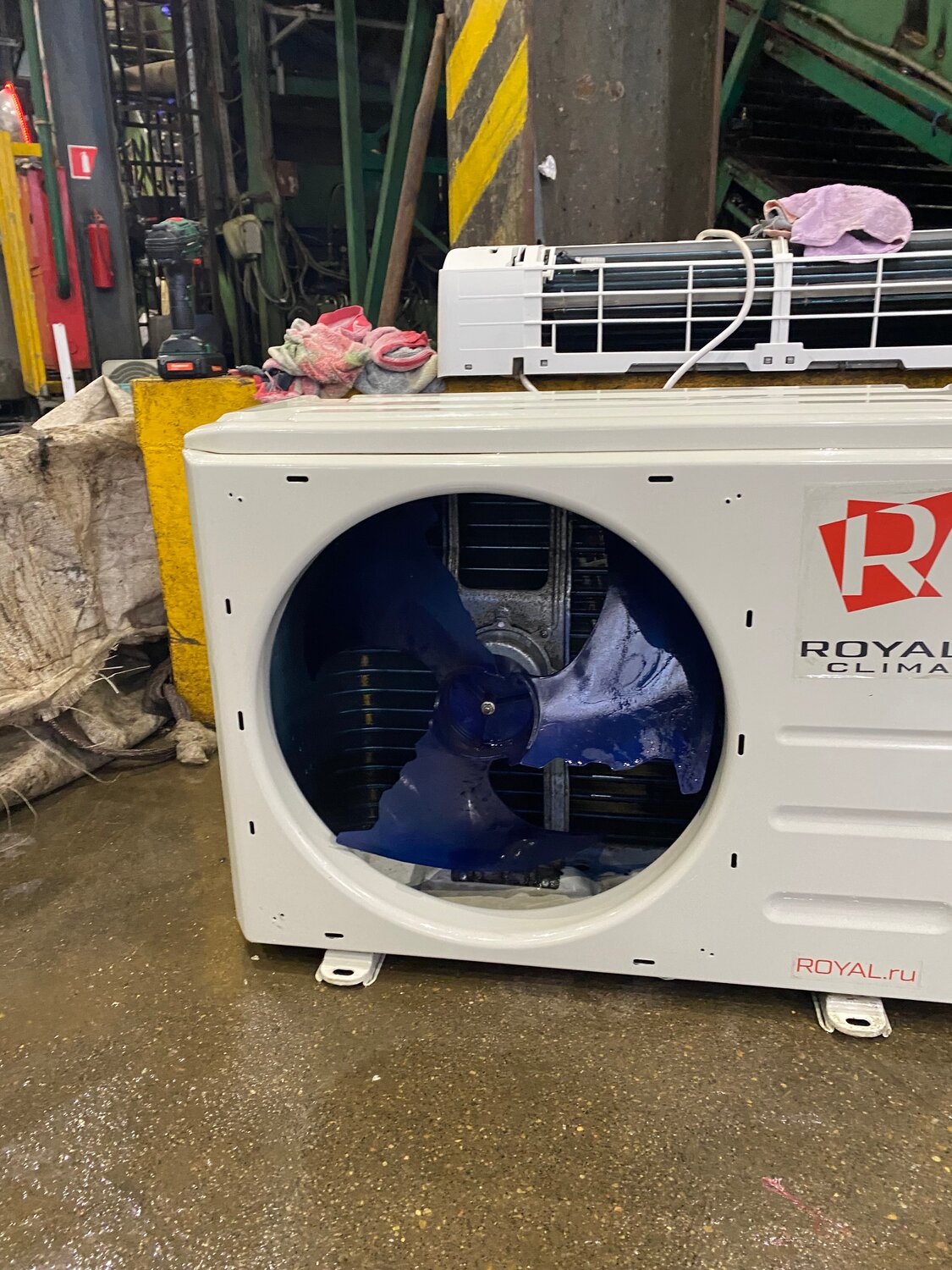 кондиционер royal clima, royal clima rci-vr29hn, наружный блок кондиционера, кондиционер, кондиционер сплит