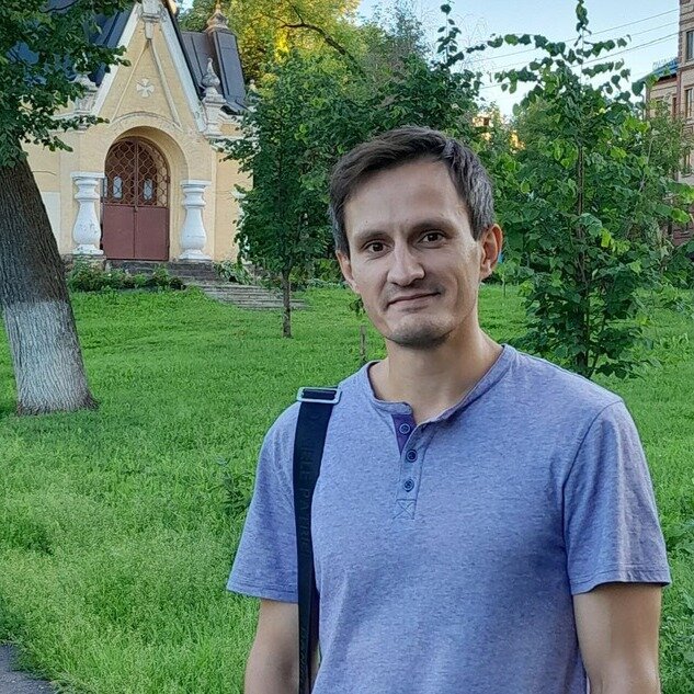 Борис Счастливцев