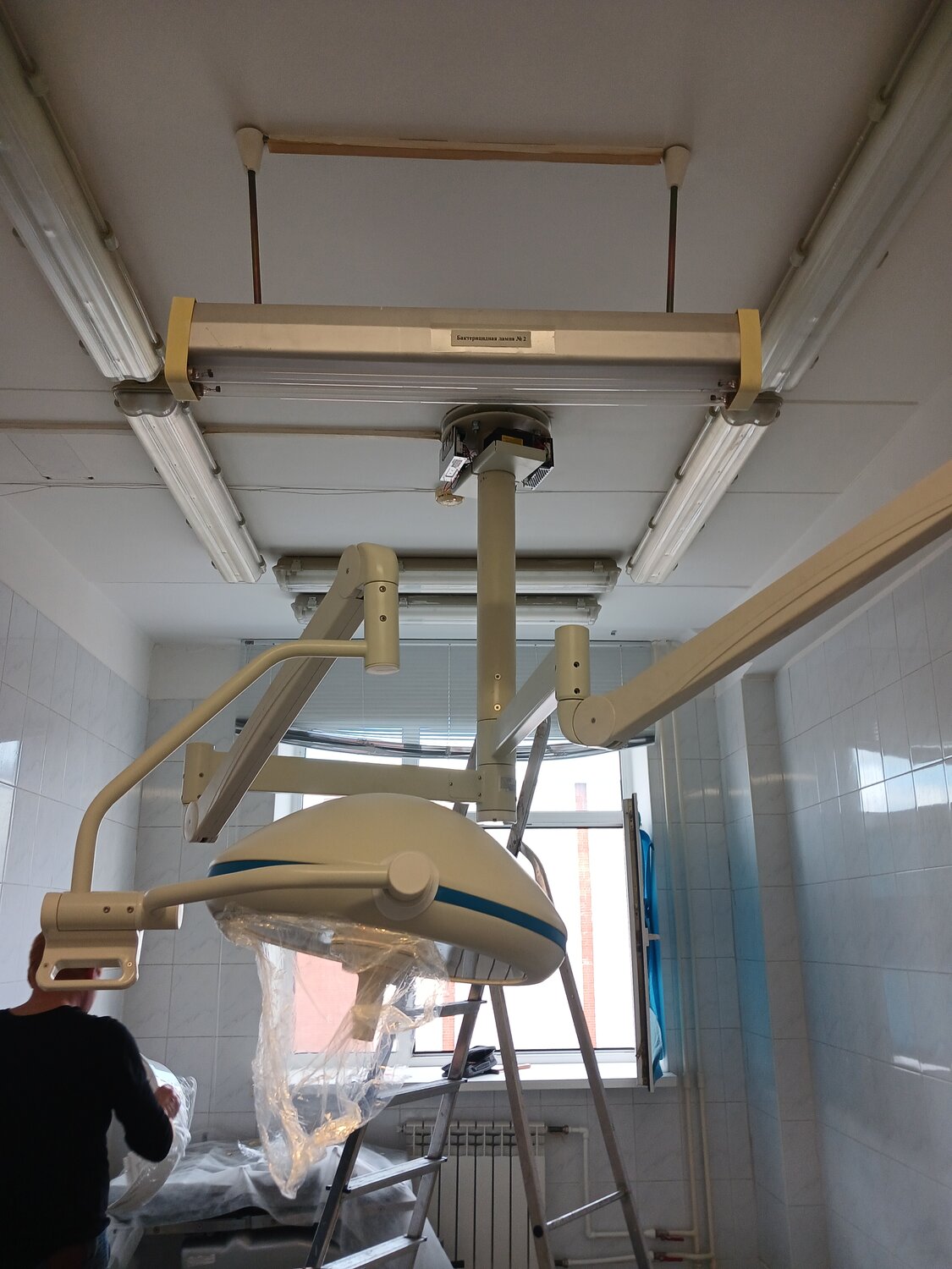 светильник медицинский бестеневой ydz, светильник медицинский бестеневой ydz 700, хирургический светильник паналед 160, операционная лампа, светильник операционный chromophare