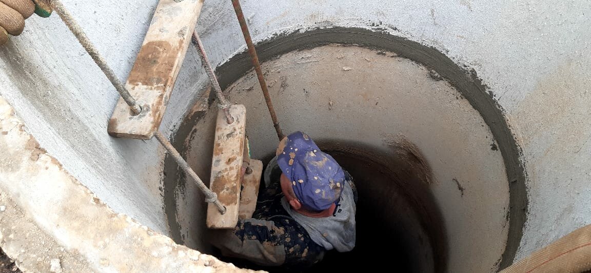 углубление колодца, чистка колодца, копка колодцев, колодец, колодец для водопровода