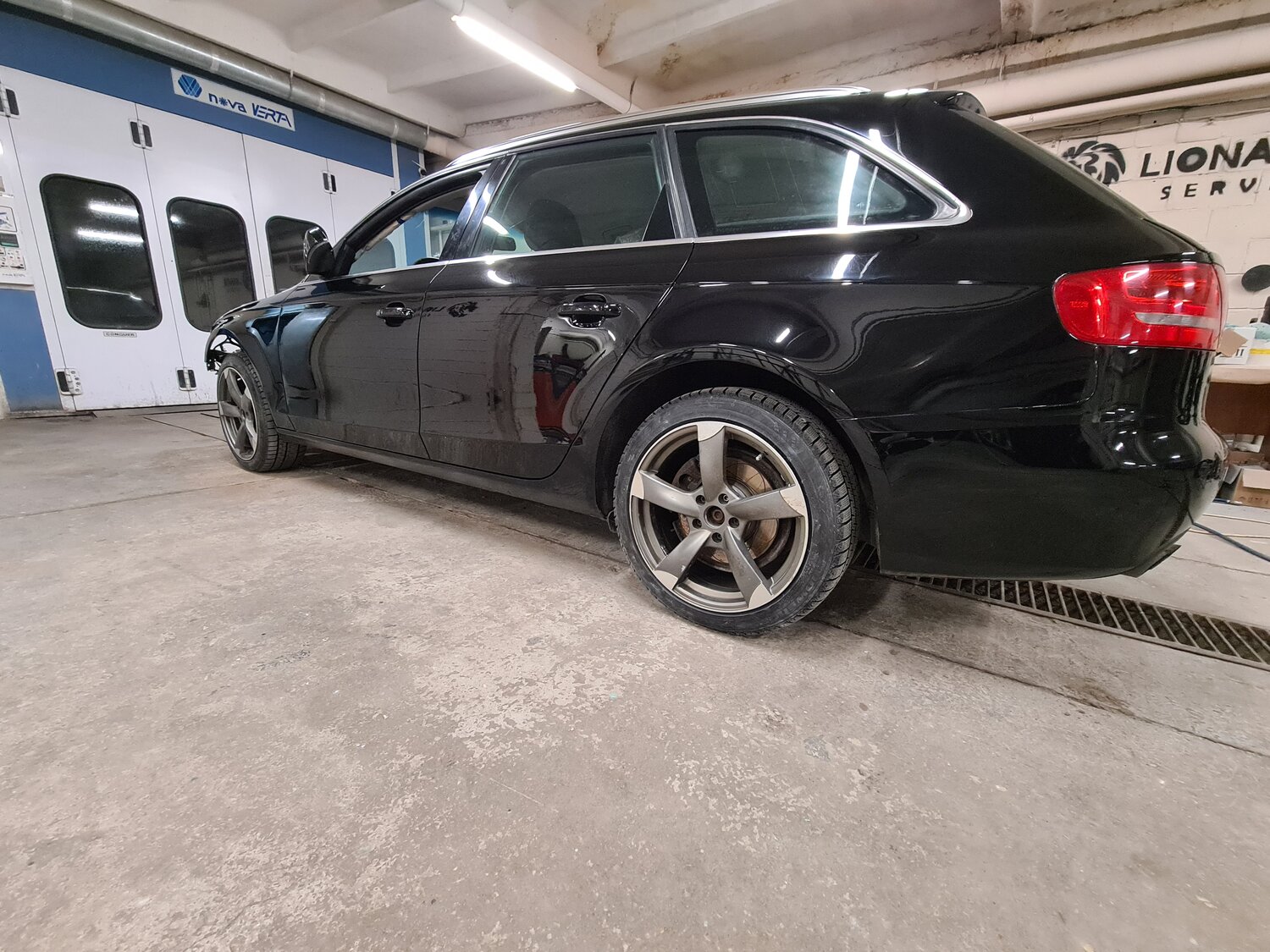 audi a 4, audi rs 3, audi rs 4, audi rs 6, ауди универсал черная