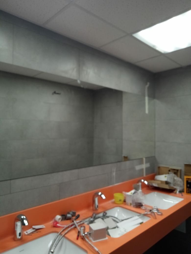 ванная комната, общественный санузел, public restroom sink, общественный туалет, дизайн общественного туалета