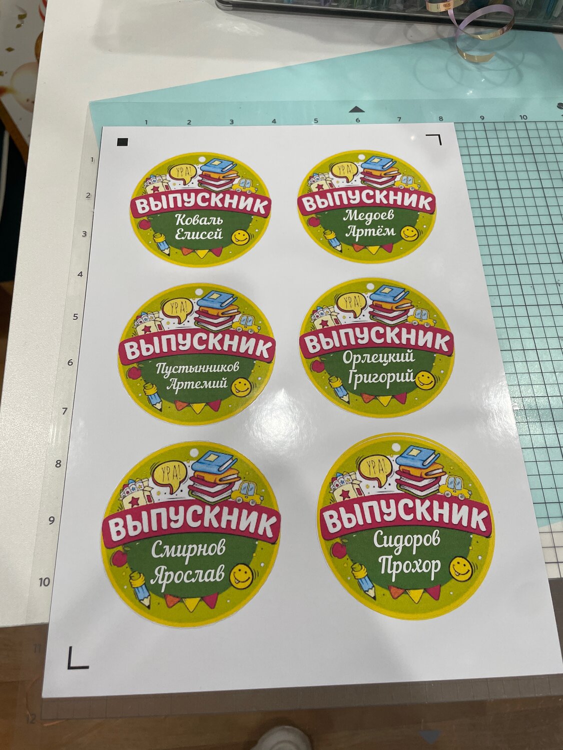 значки выпускник детского сада, медаль выпускник, медаль выпускника детского сада, выпускник детского сада, медали на выпускной
