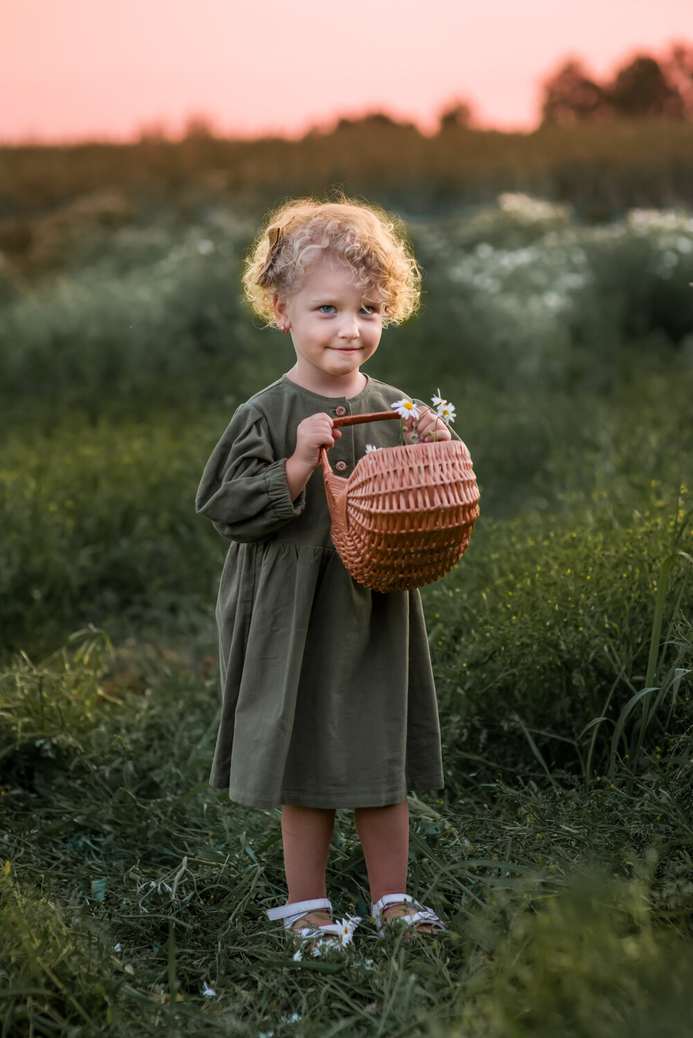 ребенок, детских, детский, девочка с корзиной, девочка с корзинкой
