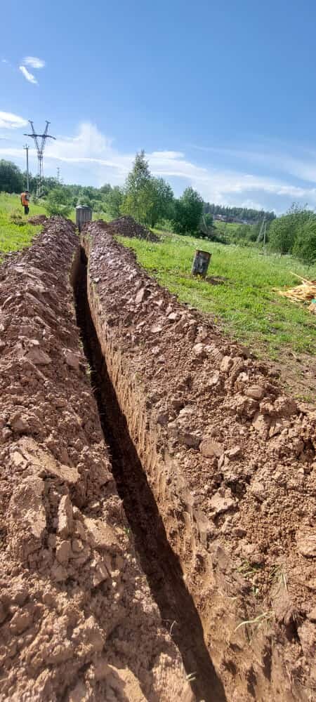копка траншей, траншея под канализацию, копка траншеи под водопровод, копка траншеи вручную, траншея для водопровода