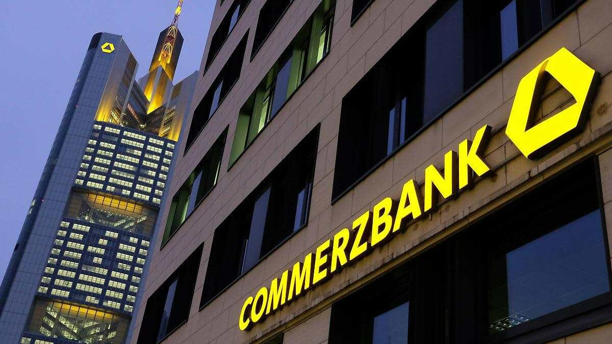 Банк фото бесплатно Один из крупных немецких банков Commerzbank подал заявку на получение лицензии, 