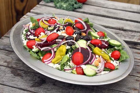 https://ver-a.ru/wp-content/uploads/2018/01/grecheskij-salat-recept-klassicheskij.jpg