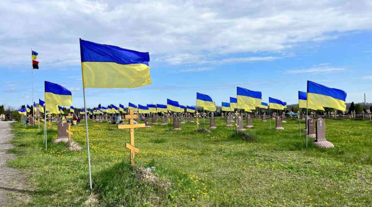 Донбассдаги шиддатли жанг оқибатлари. Харьковдаги дафн маросими. Урушнинг 111-ку