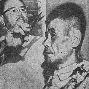 https://upload.wikimedia.org/wikipedia/en/thumb/f/fa/Shoichi_Yokoi_Jan31_1972.jpg/300px-Shoichi_Yokoi_Jan31_1972.jpg