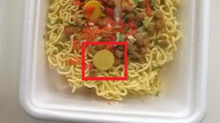 Что в дошираке круглое белое с красным рисунком