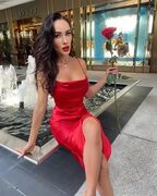 Nina Serebrova 📍 Miami 🇺 🇸 on Instagram: "Red rose, red dress @catwalk_connection , red lipstick.. what else? ❤ ️give me a ro