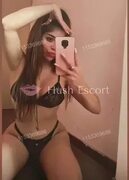 Chicas escorts ojos-verdes, Jóvenes chicas calientes ojos-verdes, Hush Escort