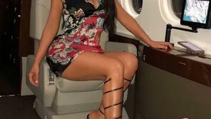 Фото: Ким Кардашьян показала фото в максимально коротком платье - 06.04.2019 - Шоу-бизнес на РЕН ТВ