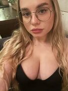 Виталина, 22 歲, Novosibirsk, would like to meet 男 士 or 一 位 靚 女 年 齡 為 18 - 40 歲 - Mamba - Free online chat, networking and social