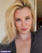 Ireland Baldwin Hot On New Selfies (12 Photos And Video)