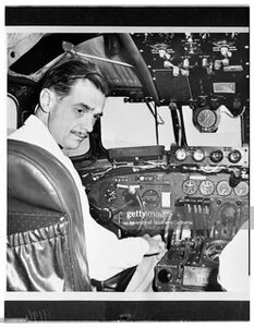 28 Things You May Not Know About Howard Hughes - Vintagetopia Howard hughes, Hughes, Vintage aviation