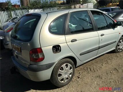 File:Renault Mégane II Phase I Fünftürer 1.4 16V Dynamique Heck