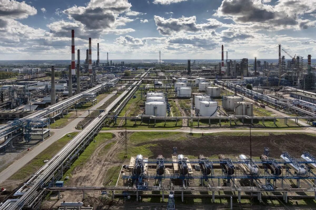 ОНПЗ Омский нефтеперерабатывающий. Омск завод НПЗ. ЭЛОУ-авт Омский НПЗ.