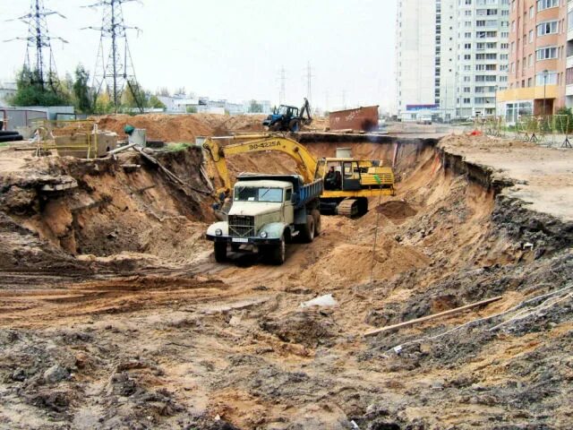 Котлован Котельники. Киселихинский котлован. 36 Богородицк котлован. В Подмосковье на котловане.. На этапе котлована спб