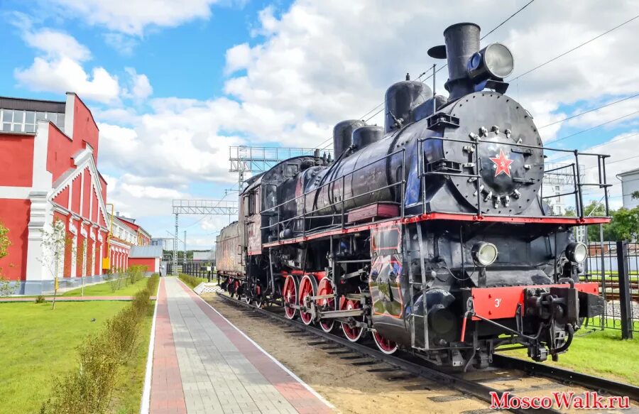 Паровозное депо красный балтиец. Экспозиция «паровозное депо» подмосковная. Станция красный балтиец музей паровозов. Станция подмосковная со паровоз. Музей поездов в москве красный балтиец.